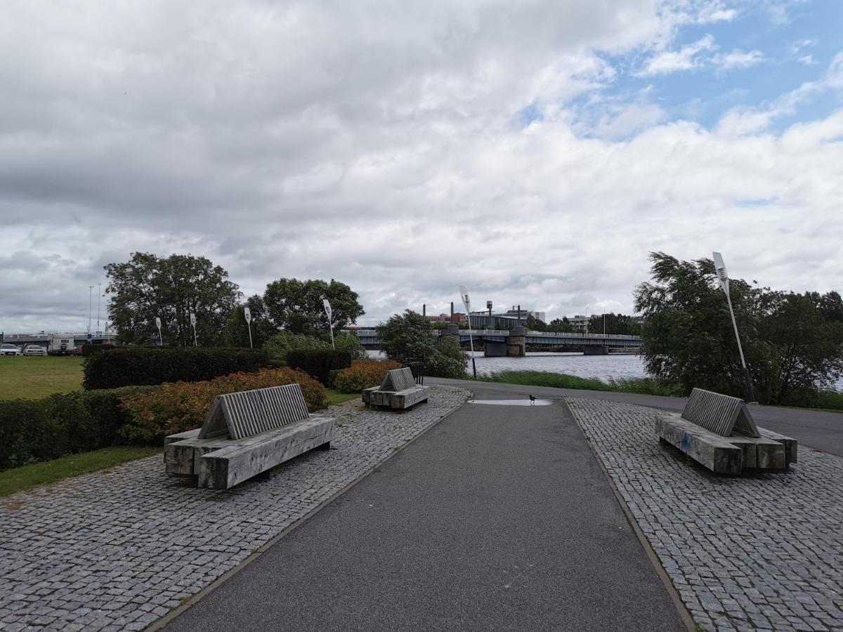 Kesklinna Silla Apartment - Free Parking 派尔努 外观 照片